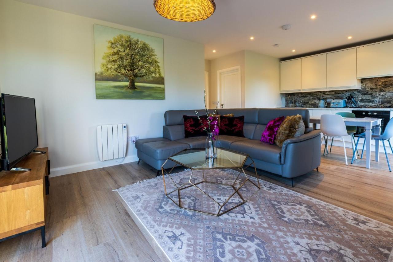 Boyne View House Trim