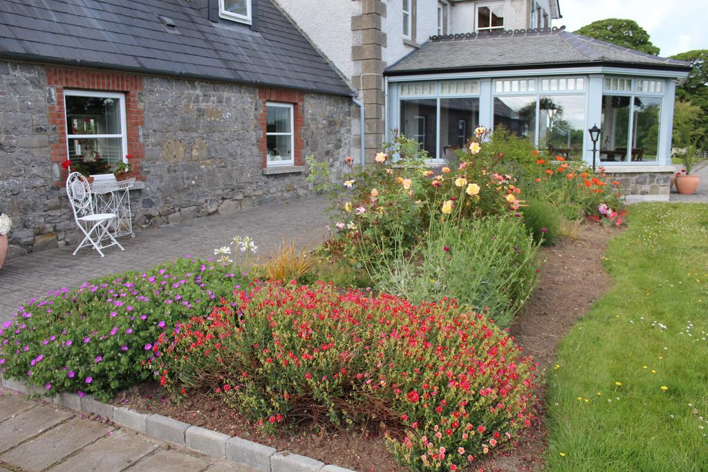 Boyne View House 2* Trim